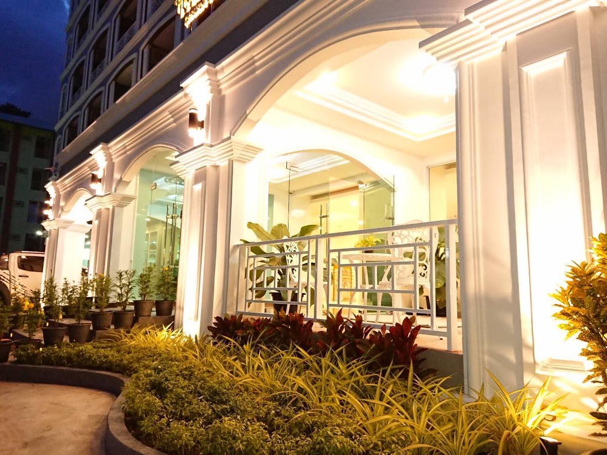 더 로얄 P 호텔 푸켓  Phuket 외부 사진